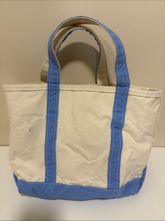 L.L. Bean Handbags - L.L. Bean vintage Boat Tote Canvas Tote with Blue Trim
